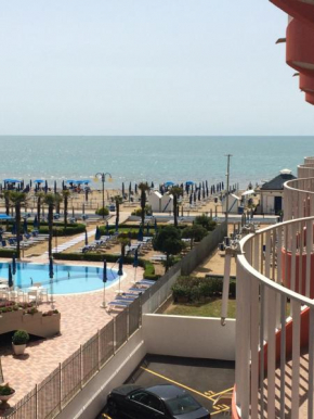 RESIDENCE APOLLO - WALTERIGATO Apartments SOLO PER FAMIGLIE Lido Di Jesolo